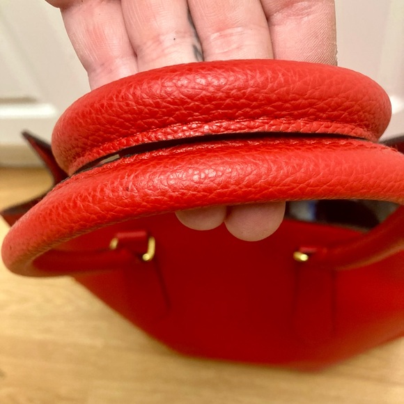 NWOT 🌟 Red & Gold Studded Large Tote Bag - Picture 3 of 5